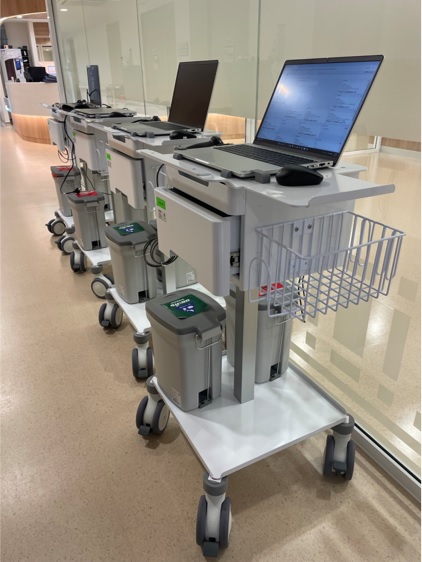 Medical Mobile Cart Computer  Model MR1